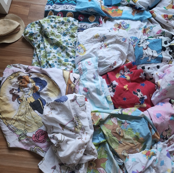 Vintage disney sheets and more bundle - Picture 14 of 15